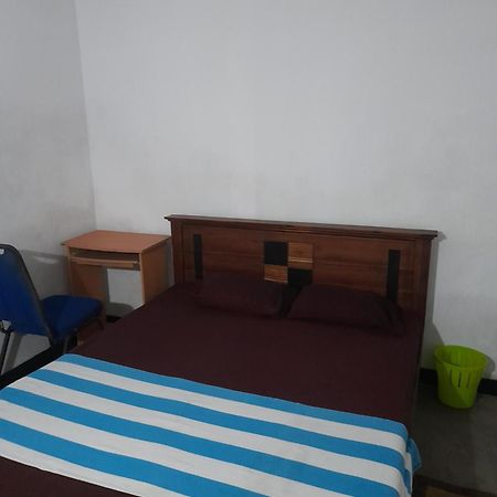 Smart Holiday Inn كالي المظهر الخارجي الصورة
