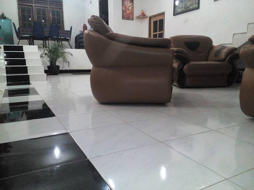 Smart Holiday Inn كالي المظهر الخارجي الصورة